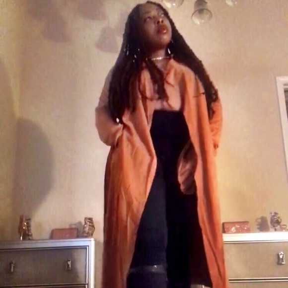 Meet your Posher, BronzedGoldBoutique - Picture 5 of 8